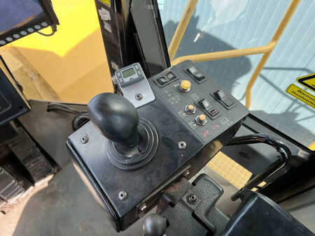 Bulldozer 2011 Caterpillar 824H (38)