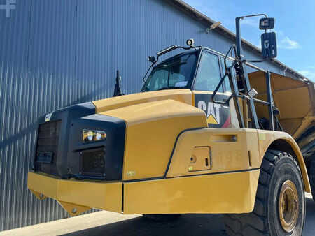 Knickgelenkte Muldenkipper/Dumper 2014 Caterpillar 740B (7)