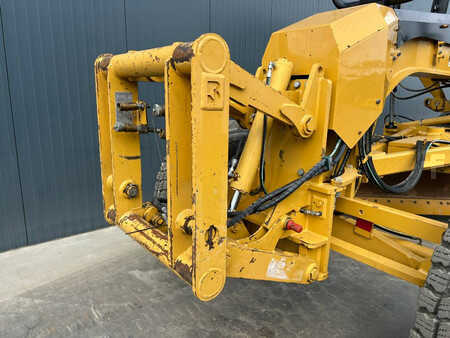 Grejdry 2014 Caterpillar 140M (12)