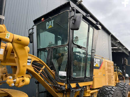 Grejdry 2018 Caterpillar 140K (10)