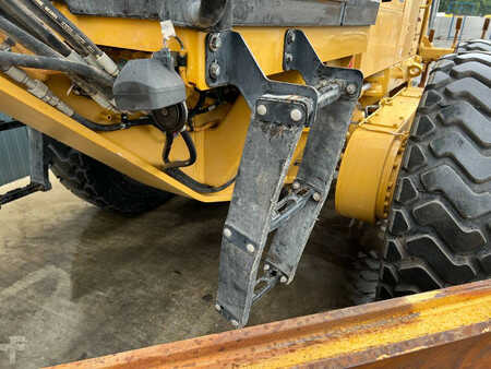 Grejdry 2018 Caterpillar 140K (11)