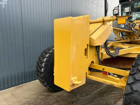 Grejdry 2018 Caterpillar 140K (18)