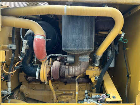 Grejdry 2018 Caterpillar 140K (23)