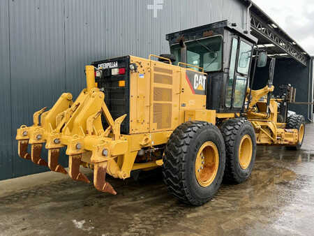 Grejdry 2018 Caterpillar 140K (39)