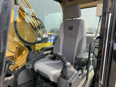Pelles sur chenilles 2011 Caterpillar 329D LN (32)