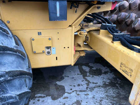 Komprimator 2011 Caterpillar CP76 (19)
