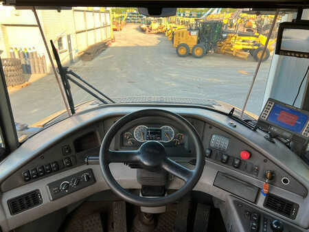 Wywrotki przegubowe 2017 Volvo A45G (22)