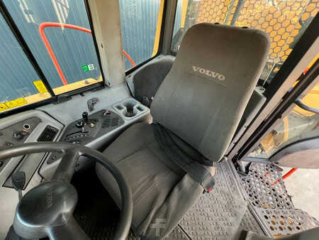 Wywrotki przegubowe 2017 Volvo A45G (31)