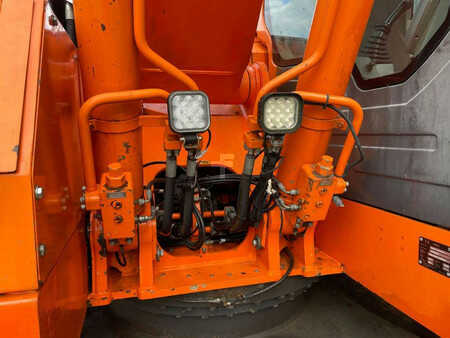Koparki gąsienicowe 2012 Doosan DX235LCR (14)
