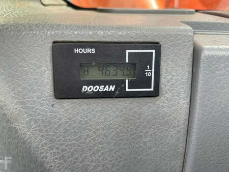 Koparki gąsienicowe 2012 Doosan DX235LCR (27)