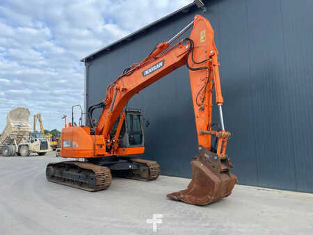 Koparki gąsienicowe 2012 Doosan DX235LCR (3)