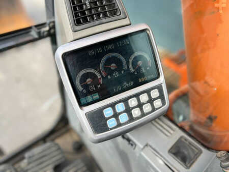 Escavadora de rastos 2012 Doosan DX235LCR (35)