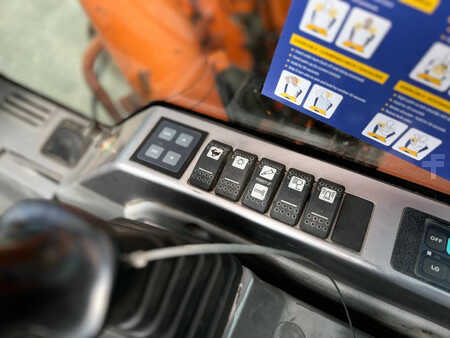 Escavadora de rastos 2012 Doosan DX235LCR (39)