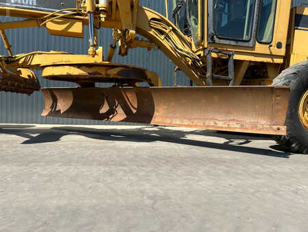 Niveladoras 1998 Caterpillar 140H (7)