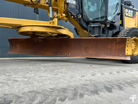 Grejdry 2012 Caterpillar 140M2 AWD (13)