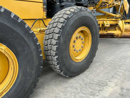 Grejdry 2012 Caterpillar 140M2 AWD (27)