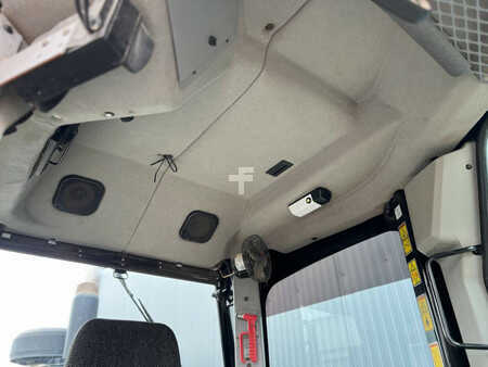 Grejdry 2012 Caterpillar 140M2 AWD (30)