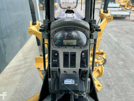 Grejdry 2012 Caterpillar 140M2 AWD (31)
