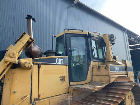 Telaketjupuskutraktorit 2002 Caterpillar D6R LGP (10)