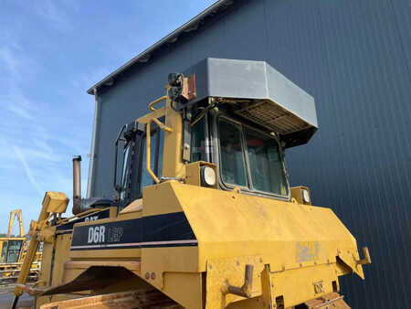 Telaketjupuskutraktorit 2002 Caterpillar D6R LGP (8)
