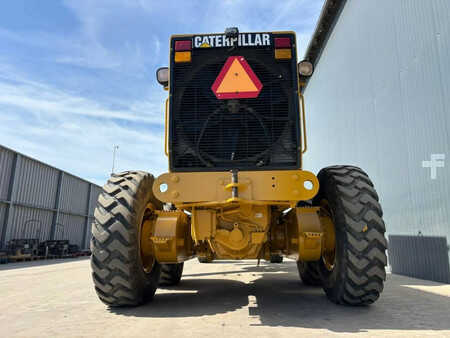 Livellatrici 2003 Caterpillar 140H (11)