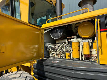 Livellatrici 2003 Caterpillar 140H (20)