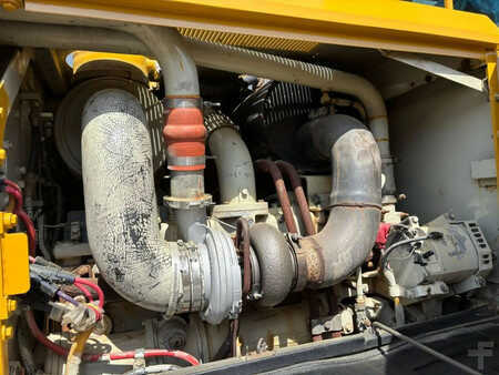 Livellatrici 2003 Caterpillar 140H (24)