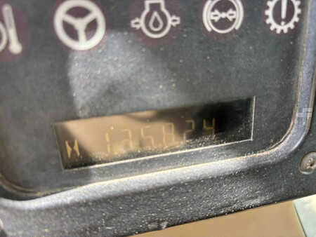 Livellatrici 2003 Caterpillar 140H (31)