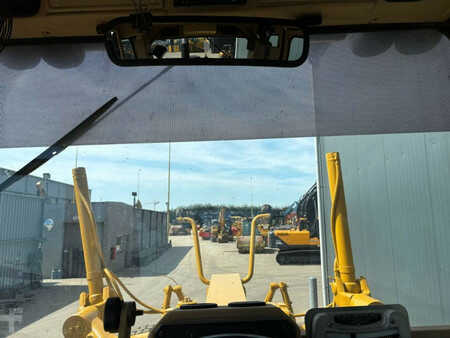 Livellatrici 2003 Caterpillar 140H (32)