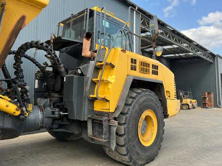 Articulated Dump Trucks 2012 Komatsu HM400-3 (40)