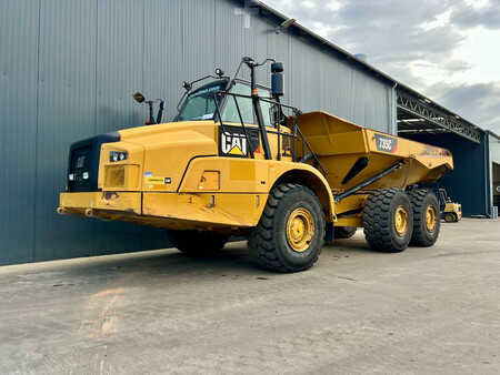 Dumpers articulados 2017 Caterpillar 735C (1)