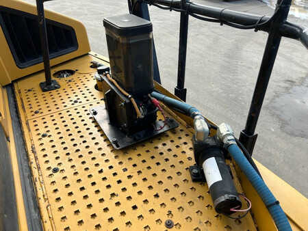 Articulated Dump Trucks 2017 Caterpillar 735C (34)