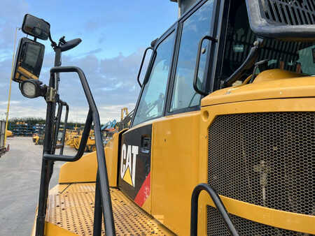 Dumpers articulados 2017 Caterpillar 735C (9)