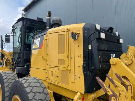Grejdry 2015 Caterpillar 140M3 (10)