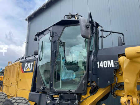 Grejdry 2015 Caterpillar 140M3 (13)
