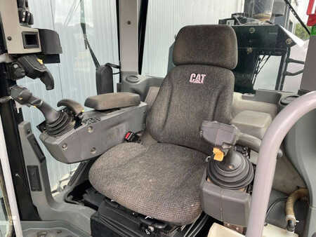 Grejdry 2015 Caterpillar 140M3 (19)