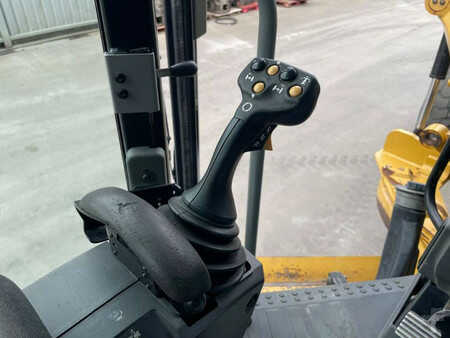 Grejdry 2015 Caterpillar 140M3 (22)