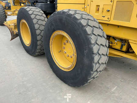 Grejdry 2015 Caterpillar 140M3 (25)