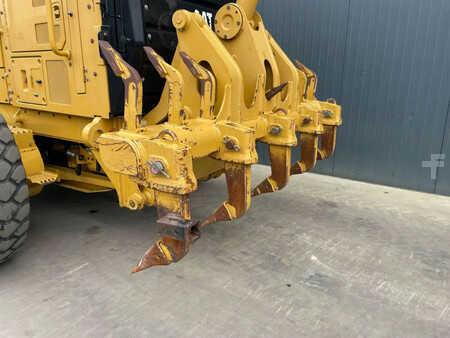 Grejdry 2015 Caterpillar 140M3 (8)