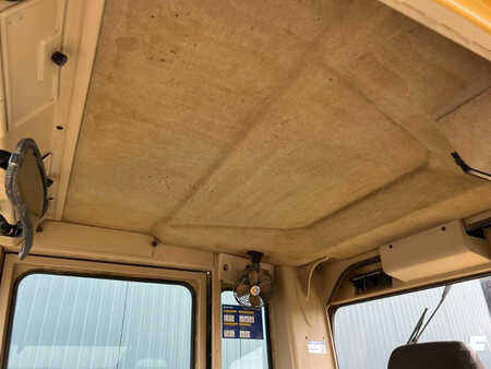 Livellatrici 1996 Caterpillar 140H (25)