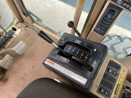 Livellatrici 1996 Caterpillar 140H (28)