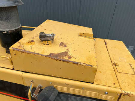 Livellatrici 1996 Caterpillar 140H (5)