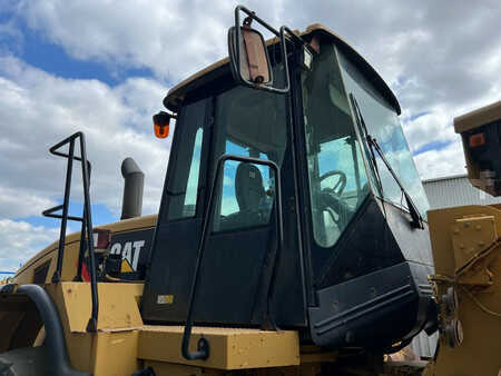Chargeuse sur pneus 2006 Caterpillar 966 H (13)