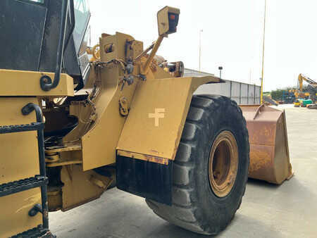 Chargeuse sur pneus 2006 Caterpillar 966 H (15)