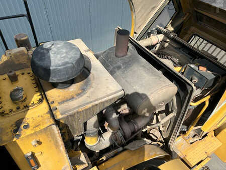 Chargeuse sur pneus 2006 Caterpillar 966 H (22)