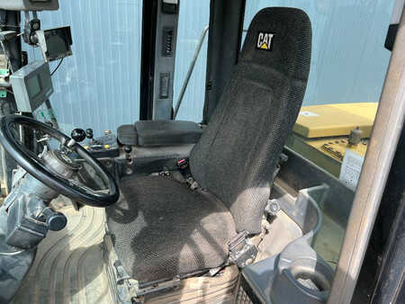 Chargeuse sur pneus 2006 Caterpillar 966 H (27)