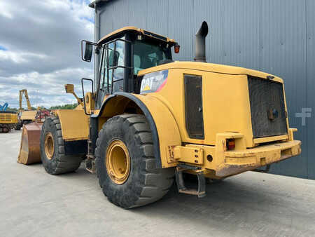 Chargeuse sur pneus 2006 Caterpillar 966 H (3)