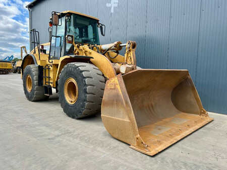 Chargeuse sur pneus 2006 Caterpillar 966 H (33)