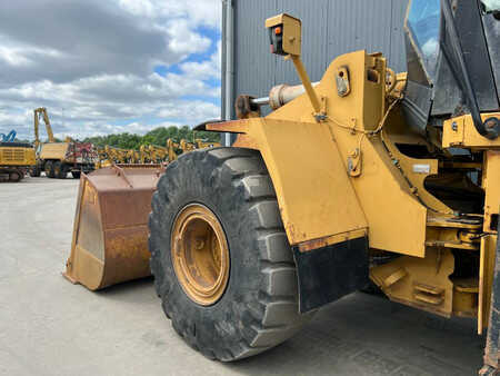 Chargeuse sur pneus 2006 Caterpillar 966 H (5)