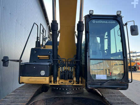 Koparki gąsienicowe 2013 Caterpillar 323E L (8)